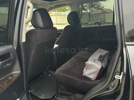 Toyota Land Cruiser 2012 года за 23 000 000 тг. в Актау – фото 4