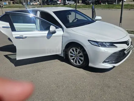 Toyota Camry 2018 года за 13 500 000 тг. в Усть-Каменогорск – фото 6