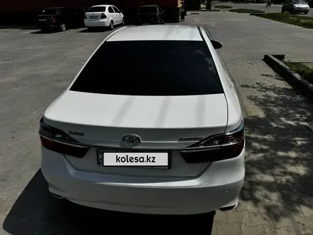 Toyota Camry 2014 года за 10 900 000 тг. в Актобе – фото 5