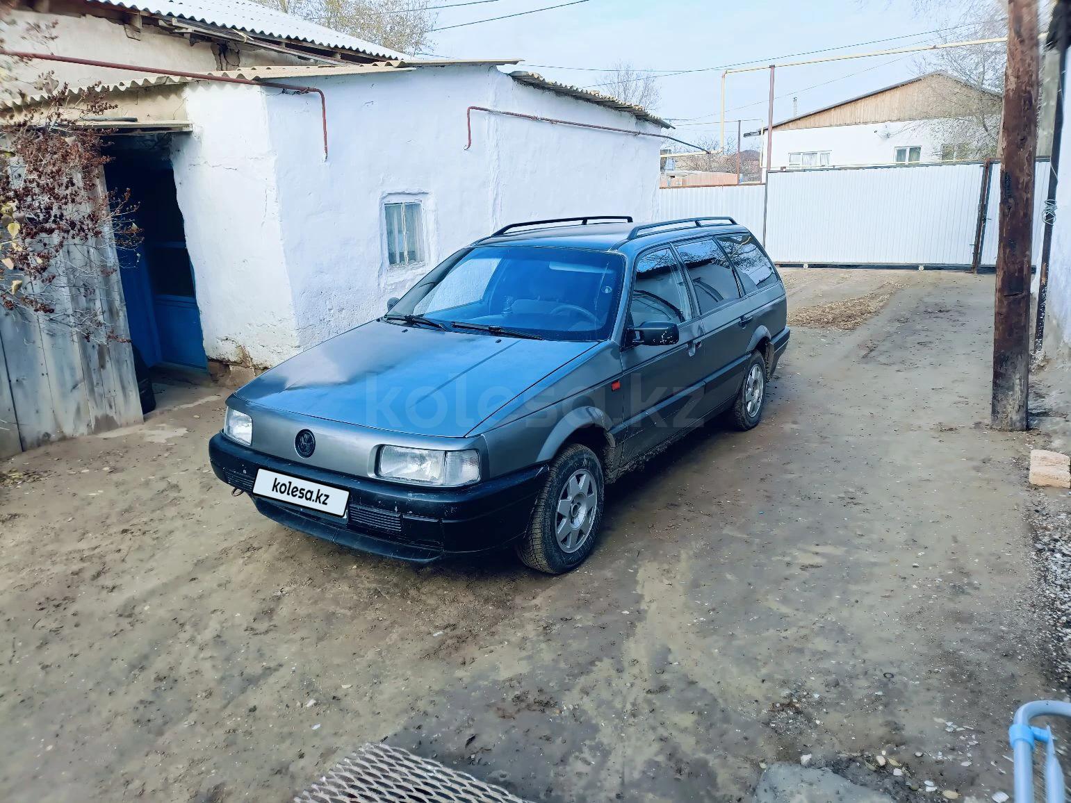 Volkswagen Passat 1992 г.