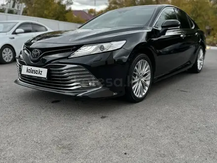 Toyota Camry 2019 года за 14 500 000 тг. в Караганда – фото 4