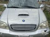 Kia Carnival 2004 года за 1 500 000 тг. в Астана – фото 2