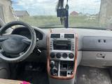 Kia Carnival 2004 года за 1 500 000 тг. в Астана – фото 5