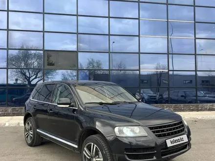 Volkswagen Touareg 2006 года за 5 150 000 тг. в Караганда