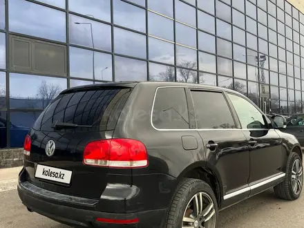 Volkswagen Touareg 2006 года за 5 150 000 тг. в Караганда – фото 4