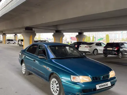 Toyota Carina E 1997 года за 1 500 000 тг. в Алматы