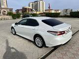 Toyota Camry 2021 годаүшін14 500 000 тг. в Атырау – фото 4