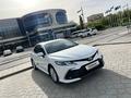 Toyota Camry 2021 года за 14 500 000 тг. в Атырау – фото 3