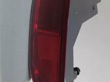 На Nissan Patrol y62 2010 — фонарь в задний бампер (оригинал) за 10 000 тг. в Алматы