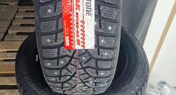 Новые зимние шины с шипами 235 55 R19 BRIDGESTONE BLIZZAK SPIKE 3 за 480 000 тг. в Астана