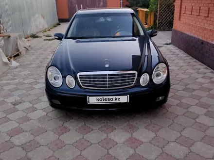 Mercedes-Benz E 240 2002 года за 4 200 000 тг. в Байконыр