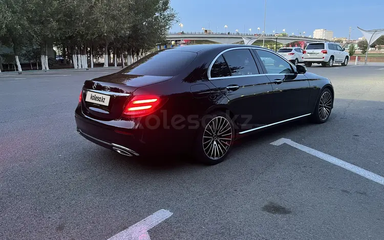 Mercedes-Benz E 300 2017 года за 18 500 000 тг. в Атырау