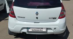Renault Sandero 2012 года за 2 550 000 тг. в Кокшетау – фото 2