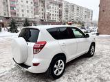 Toyota RAV4 2012 годаүшін8 500 000 тг. в Караганда – фото 5