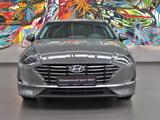 Hyundai Sonata 2021 года за 11 590 000 тг. в Алматы – фото 2