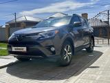 Toyota RAV4 2018 года за 13 500 000 тг. в Усть-Каменогорск
