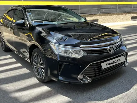 Toyota Camry 2015 года за 11 500 000 тг. в Актау – фото 2