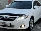 Toyota Camry 2011 года за 6 500 000 тг. в Алматы – фото 2