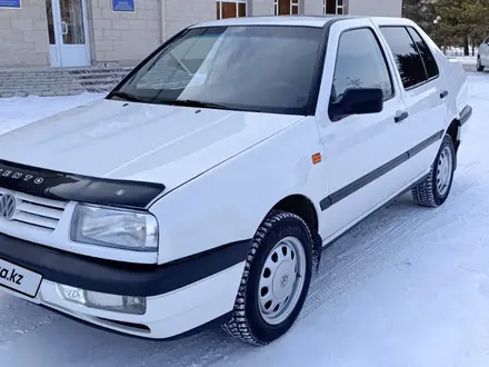 Volkswagen Vento 1993 года за 2 100 000 тг. в Кокшетау – фото 2