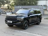 Toyota Land Cruiser 2017 года за 30 500 000 тг. в Алматы