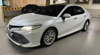 Toyota Camry 2019 года за 15 200 000 тг. в Алматы