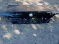 Крышка багажника на BMW за 10 000 тг. в Караганда – фото 2
