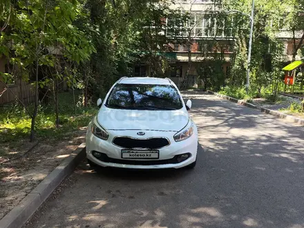 Kia Cee'd 2014 года за 5 600 000 тг. в Алматы – фото 2