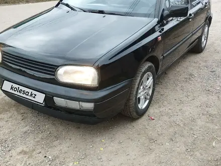 Volkswagen Golf 1992 года за 1 300 000 тг. в Алматы