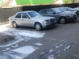 Mercedes-Benz E 280 1994 года за 2 600 000 тг. в Алматы – фото 3