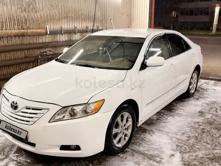Toyota Camry 2007 года за 4 800 000 тг. в Актобе – фото 3