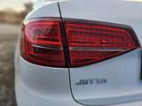 Volkswagen Jetta 2015 года за 6 000 000 тг. в Атырау – фото 2