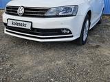 Volkswagen Jetta 2015 года за 6 000 000 тг. в Атырау – фото 3