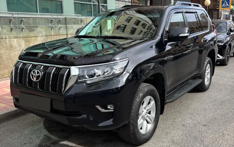 Toyota Land Cruiser Prado 2020 года за 23 000 000 тг. в Астана