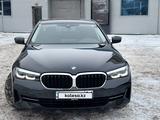 BMW 520 2021 года за 22 900 000 тг. в Астана – фото 2