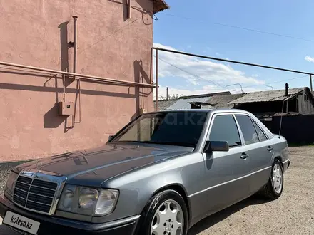 Mercedes-Benz E 280 1991 года за 2 600 000 тг. в Алматы