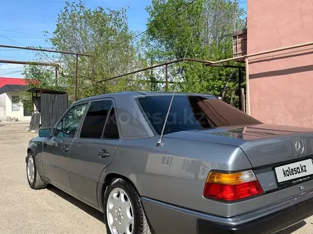 Mercedes-Benz E 280 1991 года за 2 600 000 тг. в Алматы – фото 5