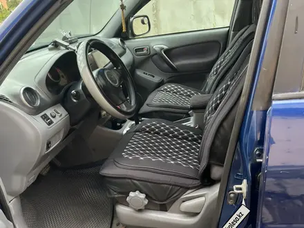 Toyota RAV4 2001 года за 4 300 000 тг. в Алматы – фото 17