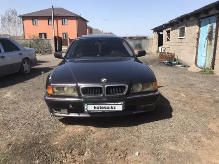 BMW 728 1998 года за 2 400 000 тг. в Астана