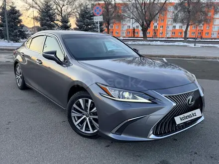 Lexus ES 250 2020 года за 16 500 000 тг. в Алматы