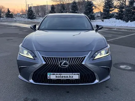 Lexus ES 250 2020 года за 16 500 000 тг. в Алматы – фото 14