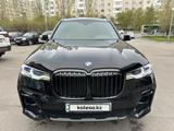 BMW X7 2020 года за 43 000 000 тг. в Астана – фото 2