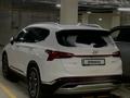 Hyundai Santa Fe 2023 годаfor21 099 999 тг. в Астана – фото 2