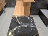На Toyota Alphard 2008-2011 стекло фары Шымкент за 26 000 тг. в Шымкент – фото 4