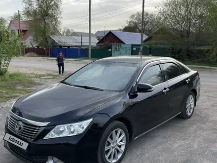 Toyota Camry 2012 года за 9 300 000 тг. в Актобе – фото 6