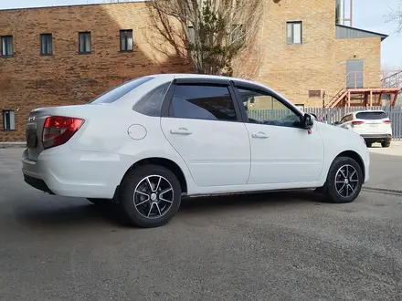 ВАЗ (Lada) Granta 2190 2022 года за 4 900 000 тг. в Уральск – фото 2