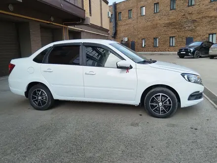 ВАЗ (Lada) Granta 2190 2022 года за 4 900 000 тг. в Уральск – фото 4