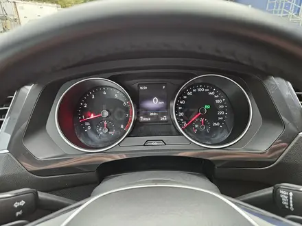 Volkswagen Tiguan 2018 года за 11 400 000 тг. в Алматы – фото 18