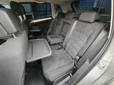 Volkswagen Tiguan 2018 года за 11 400 000 тг. в Алматы – фото 21