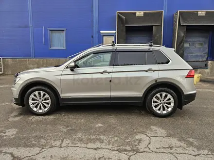 Volkswagen Tiguan 2018 года за 11 400 000 тг. в Алматы – фото 5