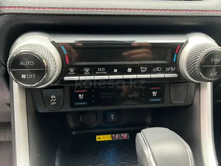 Toyota RAV4 2022 года за 20 900 000 тг. в Алматы – фото 13